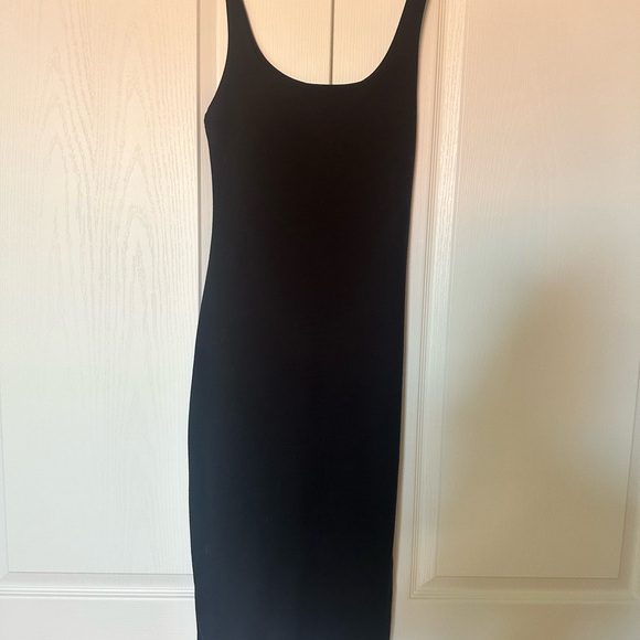 Black Zara midi dress - Picture 2 of 3